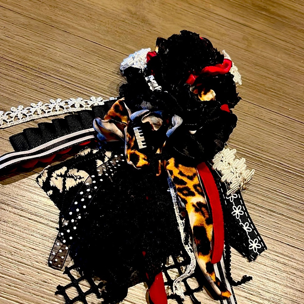 Flower Pin
